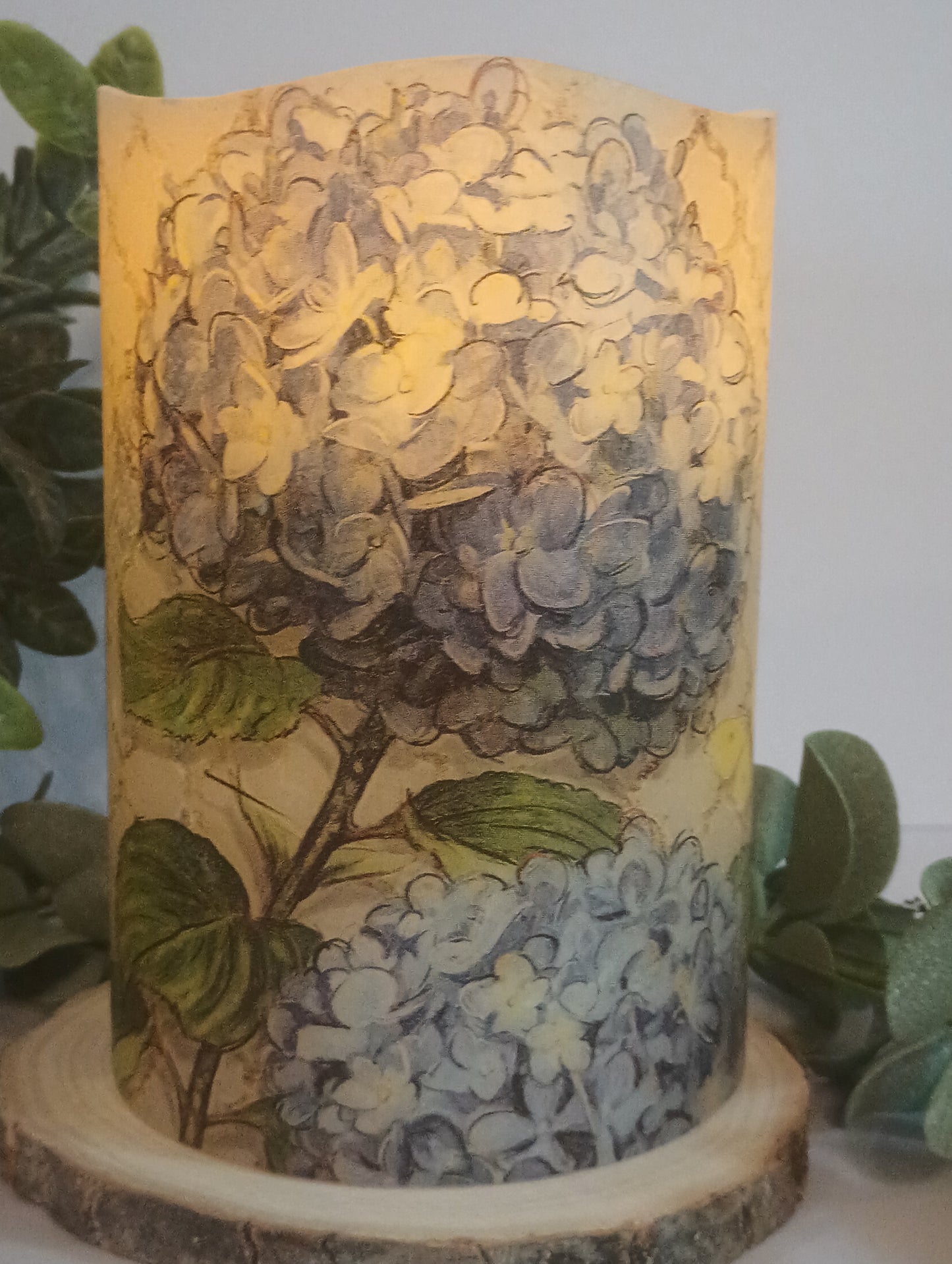 HYDRENGEA FLAMELESS CANDLE W/TIMER /NIGHTLIGHT/HYDRANGEAS CANDLE/ HYDRENGEA/UNIQUE GIFT IDEA/HOUSEWARMING GIFT/ BIRTHDAY GIFT