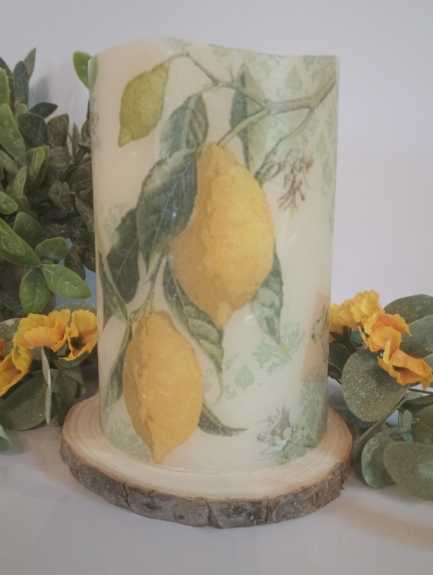 LEMON FLAMELESS CANDLE WITH TIMER/NIGHT LIGHT/ LEMON CANDLE/LEMONS/ HOUSEWARMING GIFT / LEMON LOVER GIFT IDEA/ BIRTHDAY GIFT / GIFT