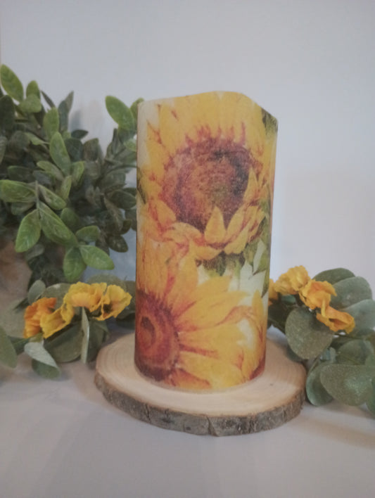 SUNFLOWER FLAMELESS CANDLE WITH TIMER/SUNFLOWER CANDLE/SUNFLOWERS/SUNFLOWER DECOR/HOUSEWARMING GIFT/BIRTHDAY GIFT/GIFT