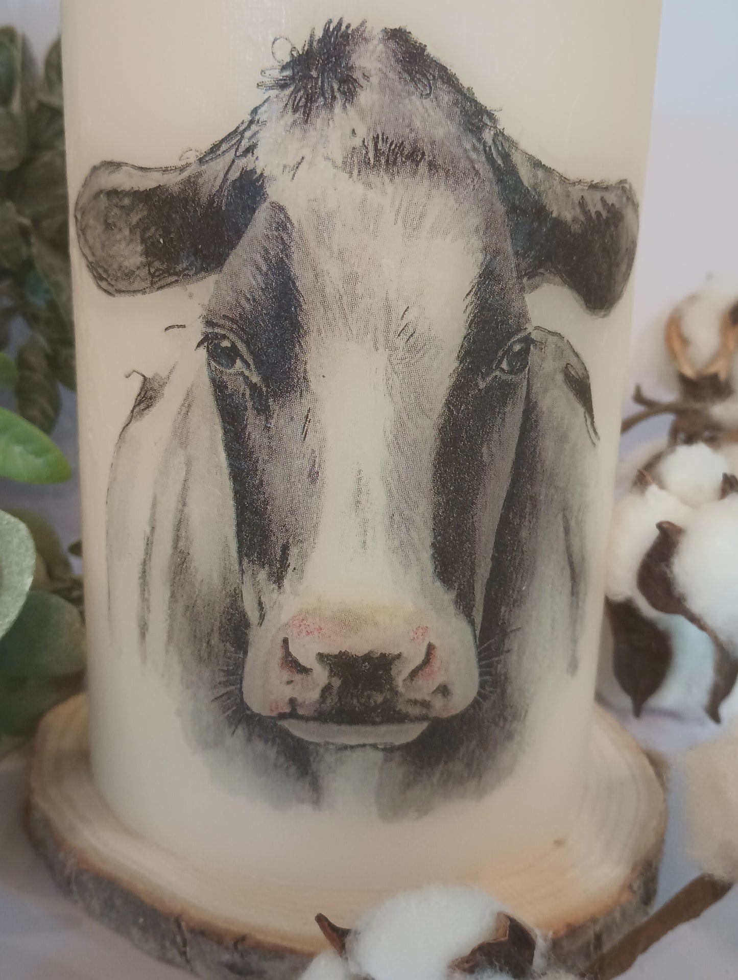 COW FLAMELESS CANDLE WITH TIMER/NIGHT LIGHT/COW/COW LOVER / FARMHOUSE DECOR / HOUSEWARMING GIFT / BIRTHDAY GIFT/ GIFT